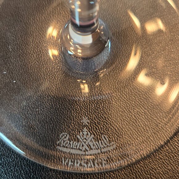 VERSACE Rosenthal Versace Medusa Lumière Grappa Glass - 4 Frosted Medusa /Purple - Picture 10 of 12